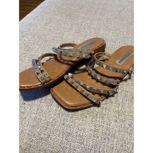 Steve Madden Tan Studded Slide Sandals Rockstud Y2K Boho Leather Size 8